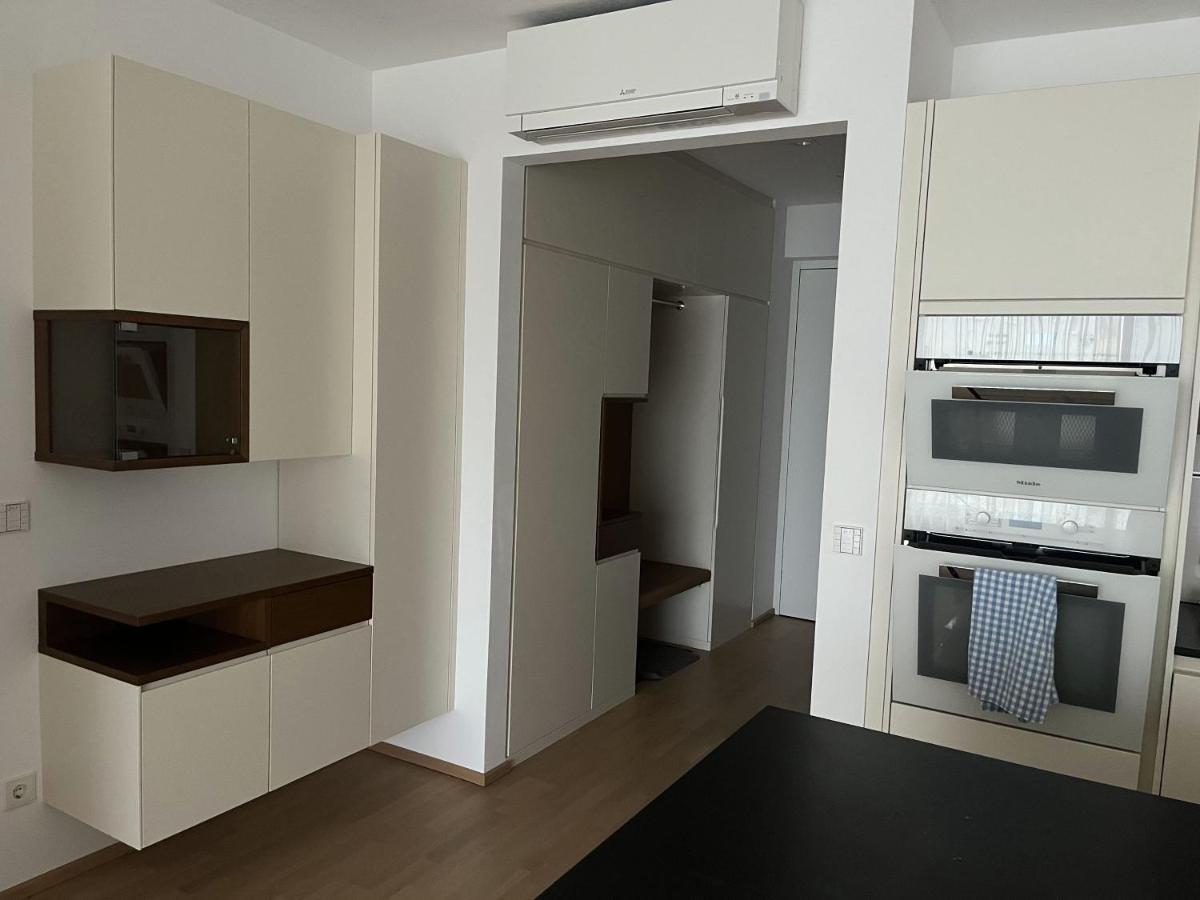 Luxusappartement Mit Garage Im Zentrum ウィーナー・ノイシュタット エクステリア 写真