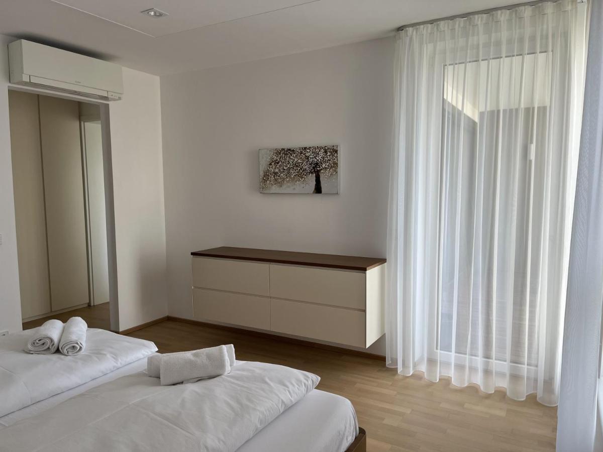 Luxusappartement Mit Garage Im Zentrum ウィーナー・ノイシュタット エクステリア 写真