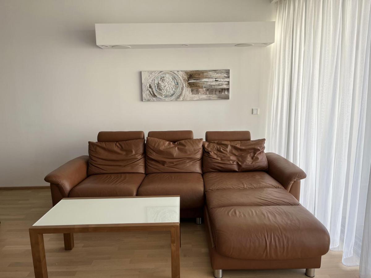 Luxusappartement Mit Garage Im Zentrum ウィーナー・ノイシュタット エクステリア 写真
