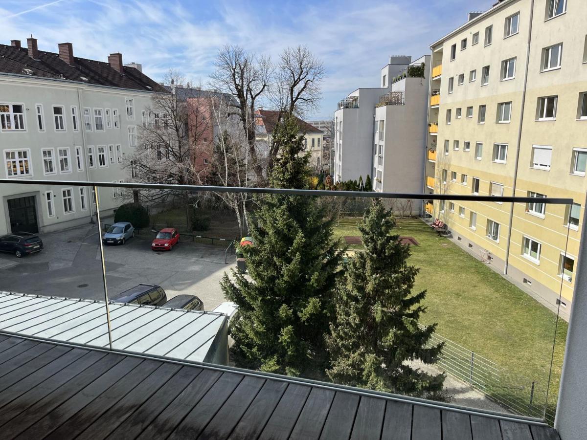 Luxusappartement Mit Garage Im Zentrum ウィーナー・ノイシュタット エクステリア 写真